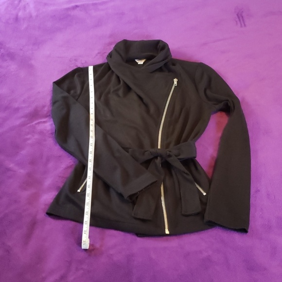 GUESS - Picture 5 of 5